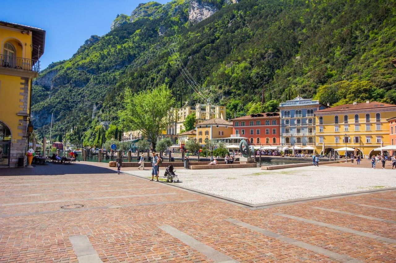 Casa Internazionale Apartamento Riva del Garda Exterior foto